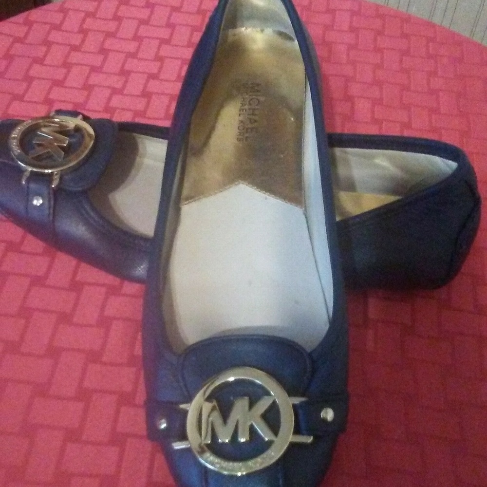 5 pairs of ladies shoes